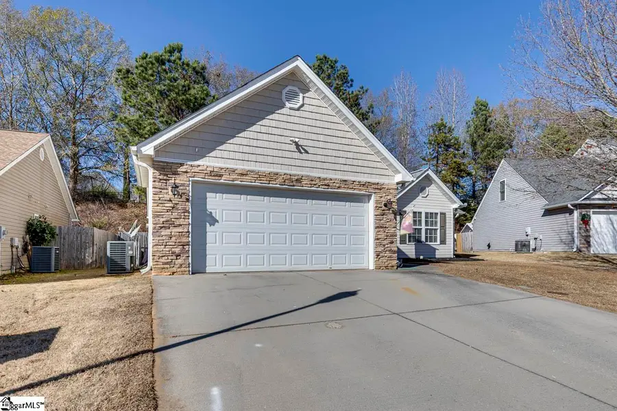211 Cassidy Court, Simpsonville, SC 29680 - Image #2