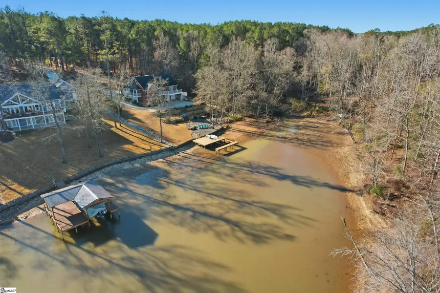 820 Eagles Harbor Drive, Hodges, SC 29653 - Image #2