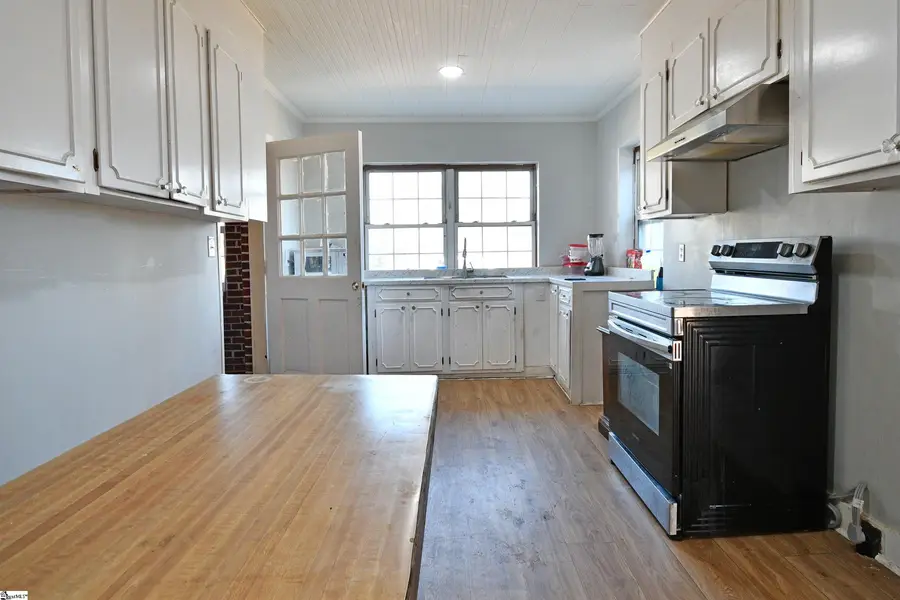 202 Greenwood Highway, Saluda, SC 29138 - Image #3