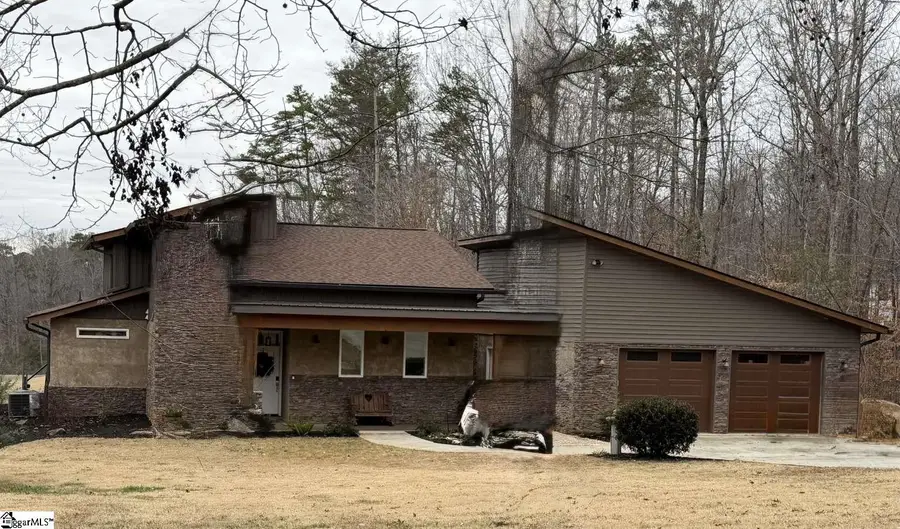 111 N Hogan Drive, Westminster, SC 29693 - Image #2