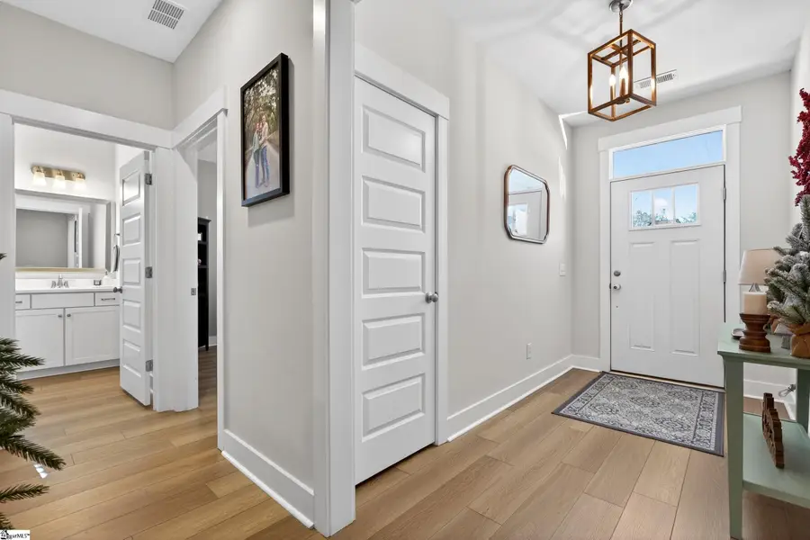 109 Woodcross Drive, Simpsonville, SC 29681 - Image #3