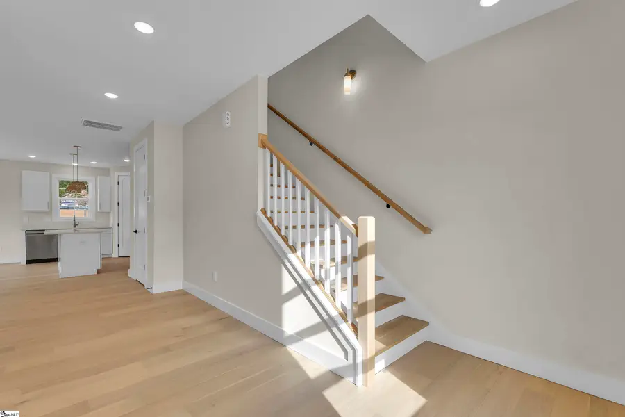 8 Taverly Drive, Greenville, SC 29605 - Image #2