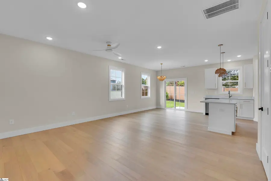 8 Taverly Drive, Greenville, SC 29605 - Image #3