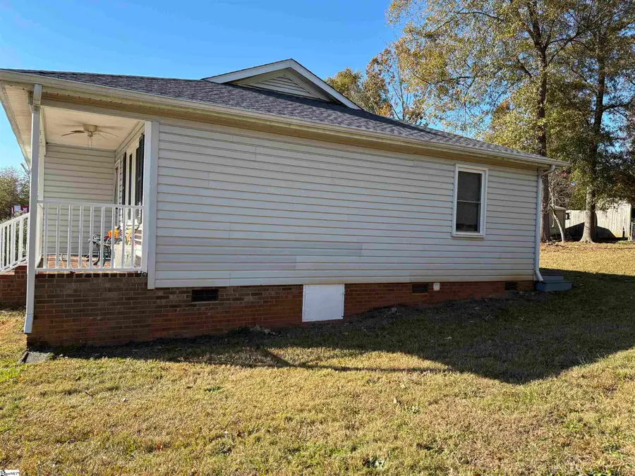 126-128 Mcbeth Road, Cowpens, SC 29330-9775 - Image #2