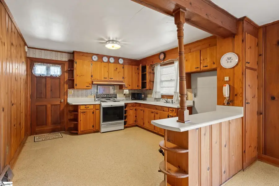 214 Piney Mountain Road, Greenville, SC 29609-3008 - Image #2