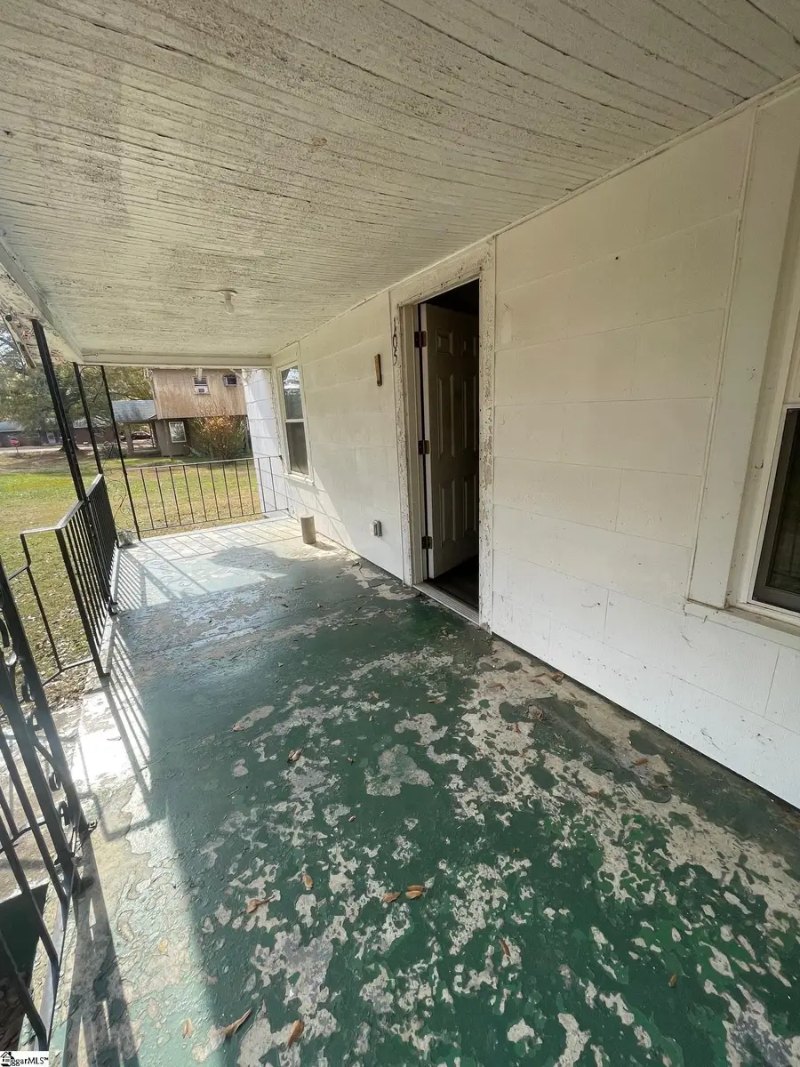 105 W Front Street, Iva, SC 29655-8700 - Image #2