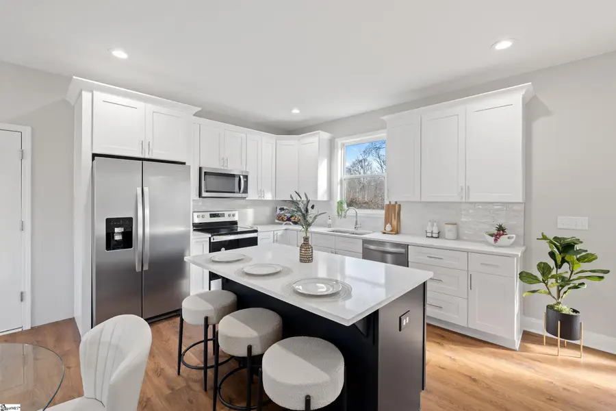 711 Rockcliff Street, Greenville, SC 29617 - Image #2