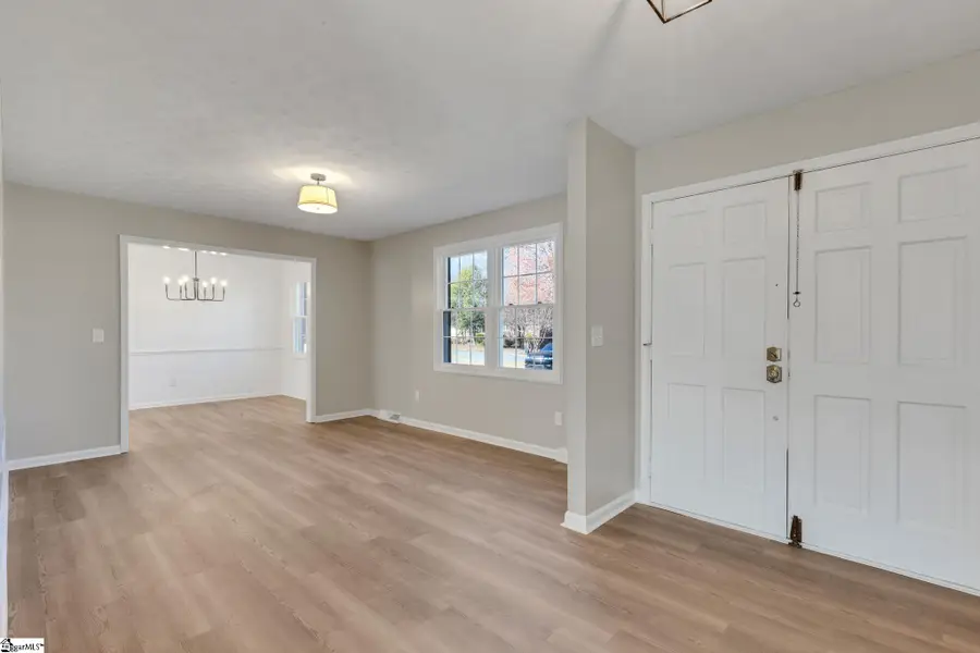 106 Lynn Drive, Taylors, SC 29687 - Image #3