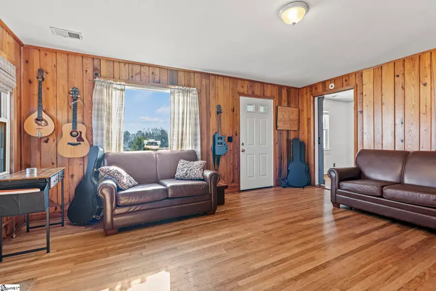 111 Fairview Church Road, Fountain Inn, SC 29644 - Image #2