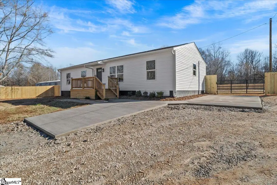 2304 Old Spartanburg Highway, Woodruff, SC 29388 - Image #3