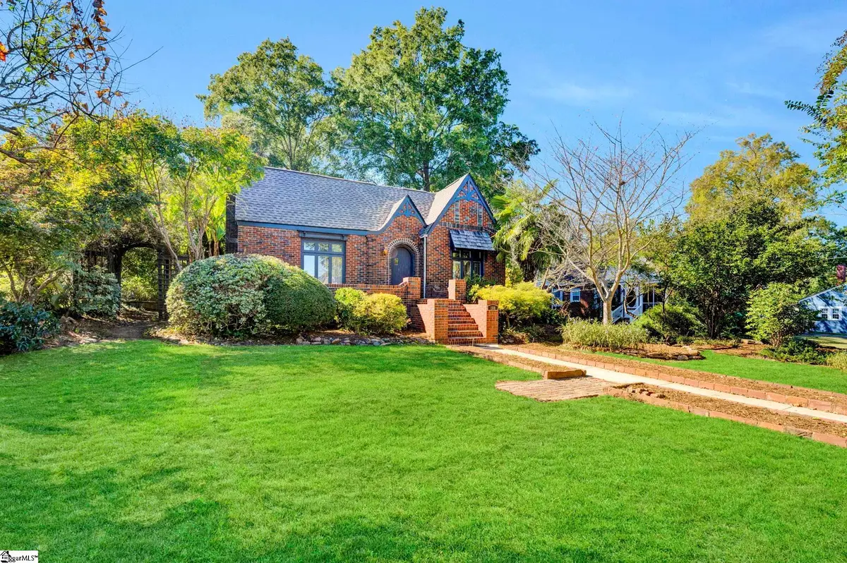 108 Irby Avenue, Laurens, SC 29360 - Image #1