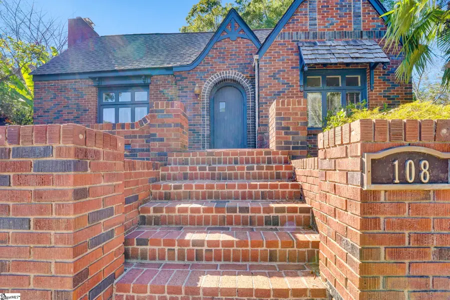 108 Irby Avenue, Laurens, SC 29360 - Image #2