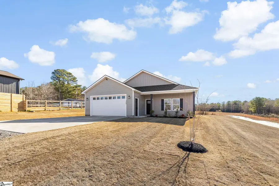 369 Scenic Avenue, Campobello, SC 29322 - Image #3