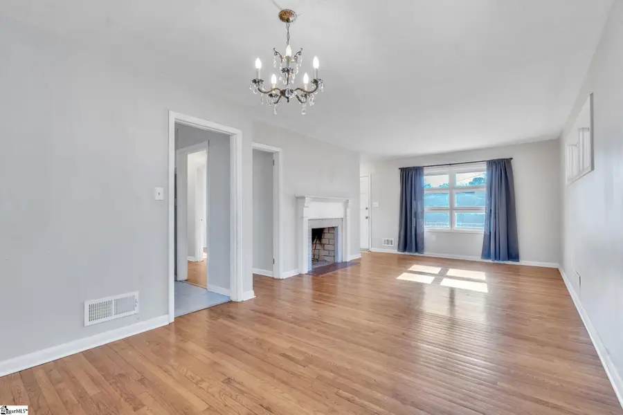 207 Woodview Avenue, Spartanburg, SC 29306 - Image #3