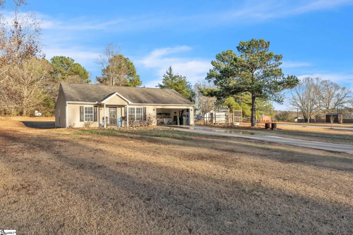 105 Laura Jane Lane, Gray Court, SC 29645 - Image #1