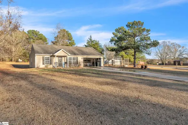 105 Laura Jane Lane, Gray Court, SC 29645