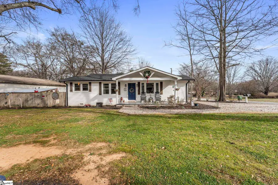 1099 S Academy Street Extension, Williamston, SC 29697-2301 - Image #2