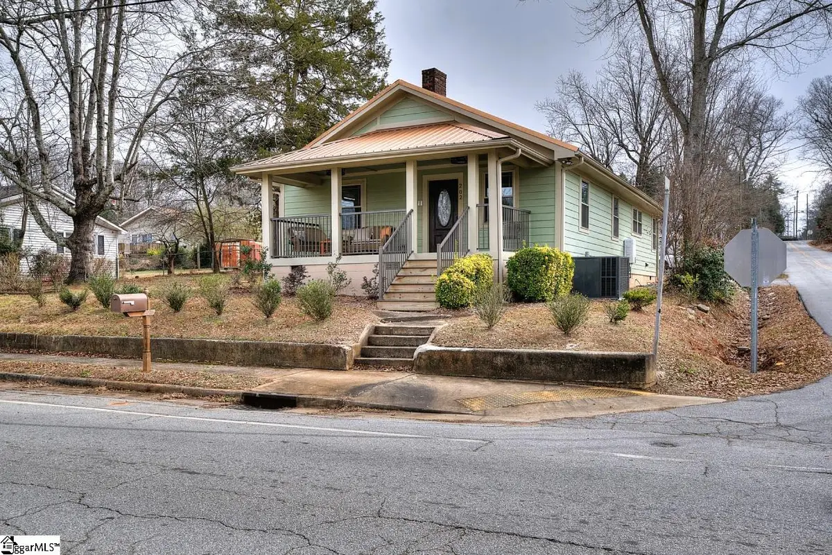 202 E Jones Avenue, Pickens, SC 29671-2335 - Image #1