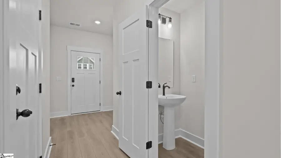 513 W Norvell Court, Spartanburg, SC 29307 - Image #3