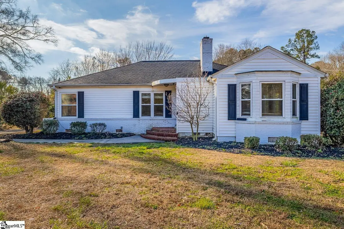 417 W Farley Avenue, Laurens, SC 29630 - Image #1