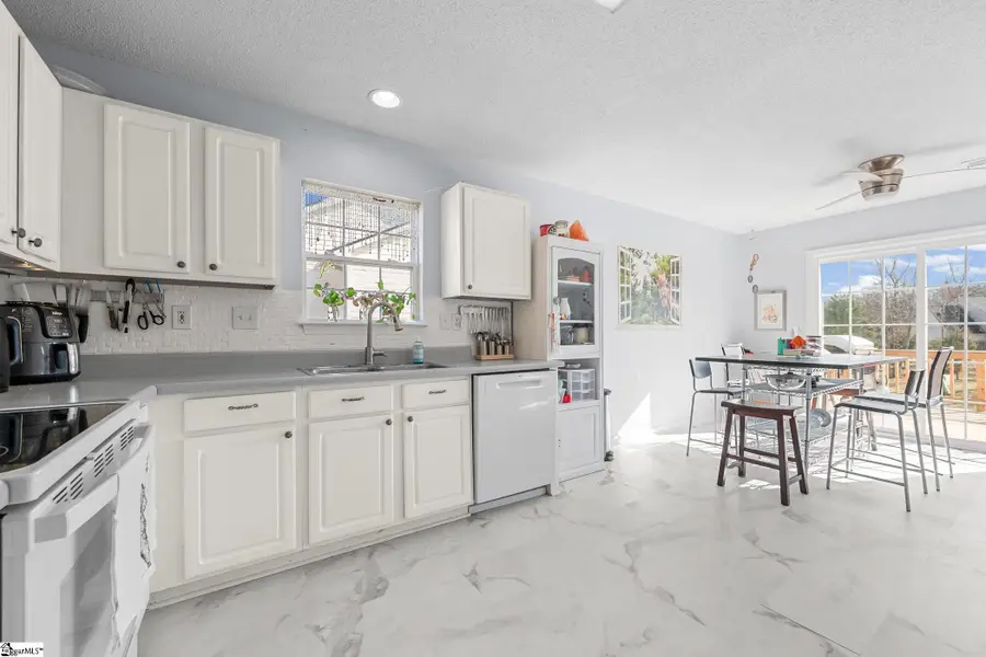 42 Stevenson Road, Taylors, SC 29687 - Image #3