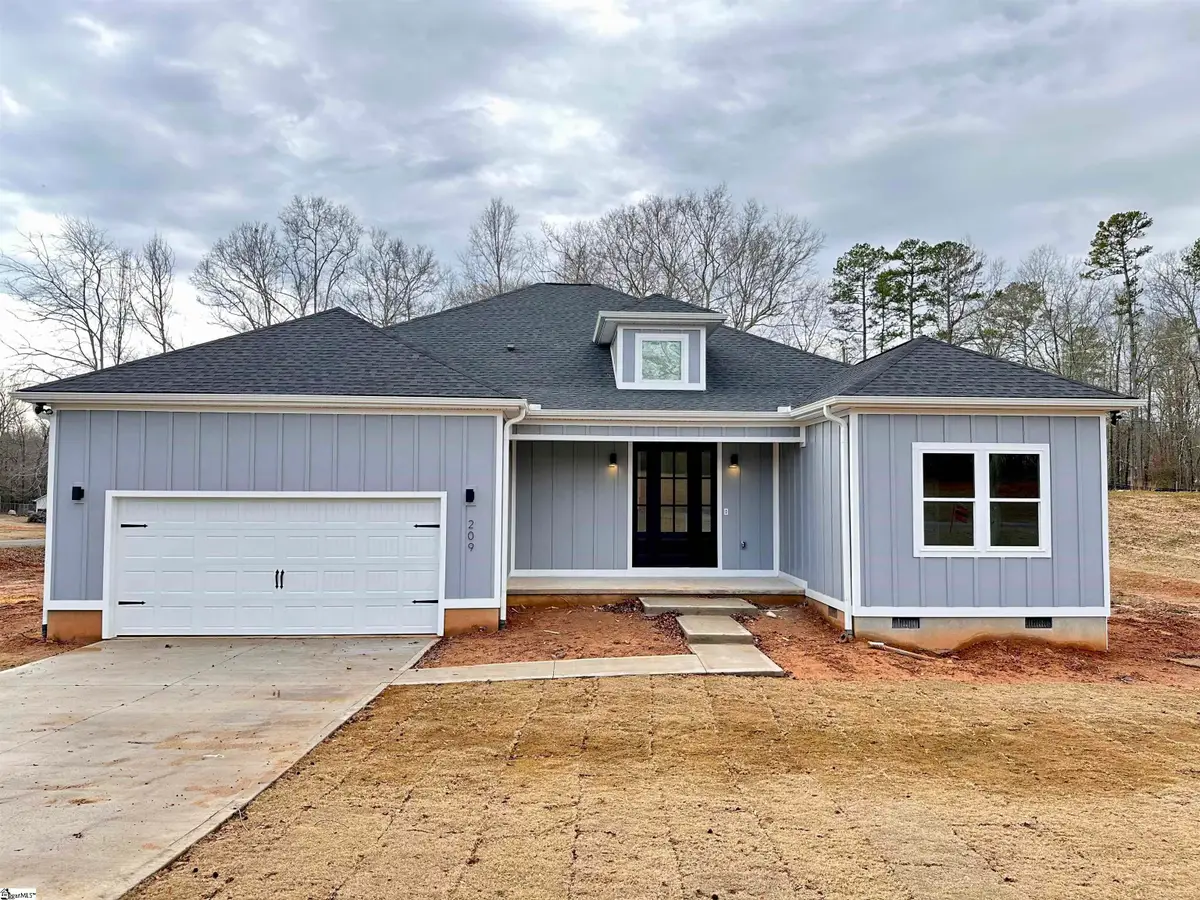 209 Chestnut Drive, Belton, SC 29627 - Image #1