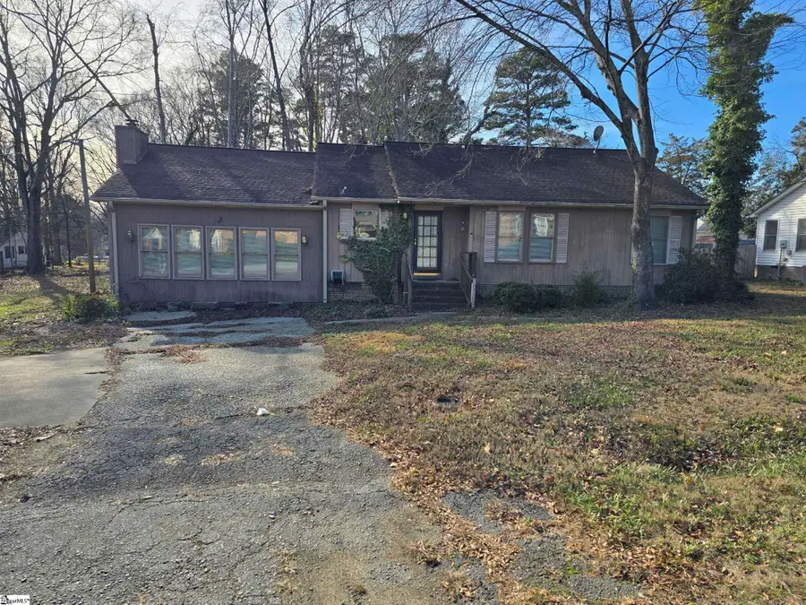 4 Cardinal Drive, Taylors, SC 29687 - Image #2