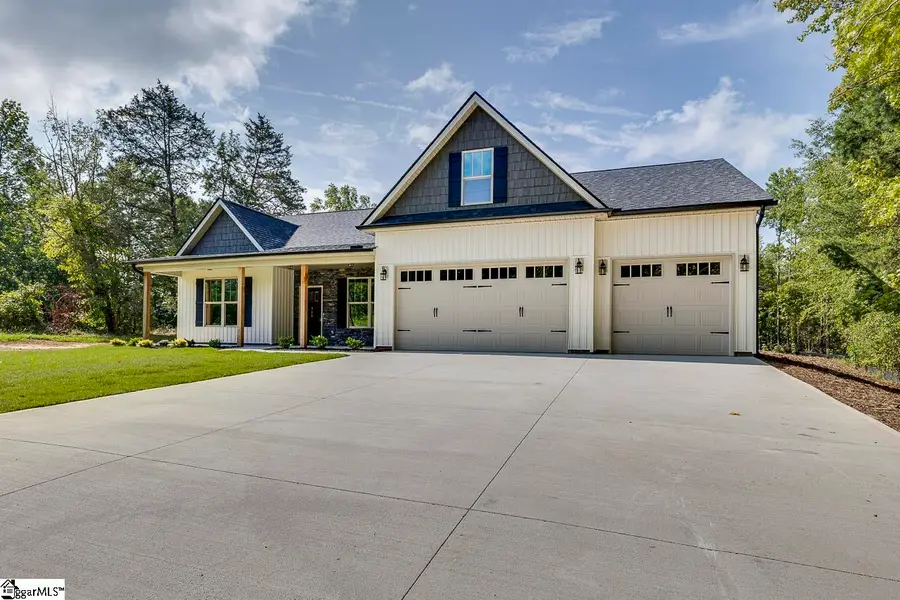 399 Bowers Road, Travelers Rest, SC 29690 - Image #2