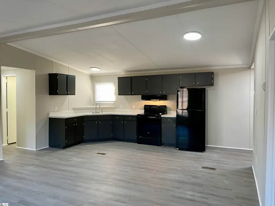 1533 Pleasant School Road, Gaffney, SC 29341 - #3