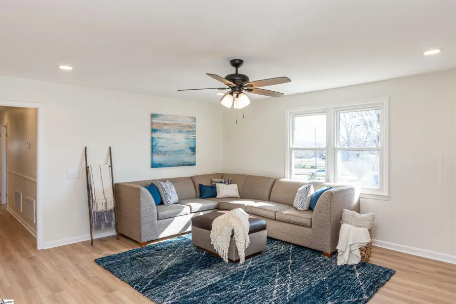 115 Bentwood Drive, Piedmont, SC 29673 - Image #2