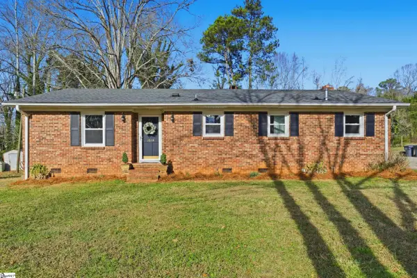 1614 Greenwood Road, Laurens, SC 29360