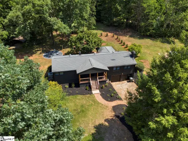 3051 State Park Road, Greenville, SC 29609