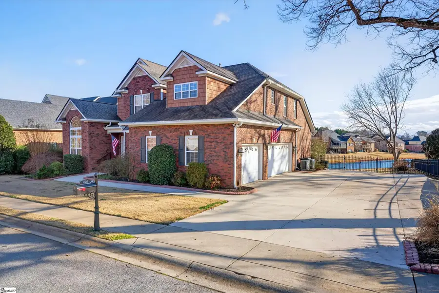 205 Gladstone Way, Greer, SC 29650 - Image #2