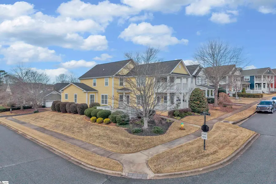 212 Ridenour Avenue, Greenville, SC 29617 - Image #2
