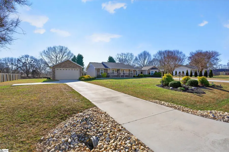 1012 Berry Drive, Boiling Springs, SC 29316 - #2