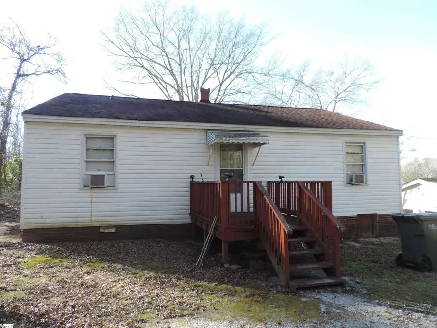 225 S Boyce Street, Union, SC 29379 - Image #3