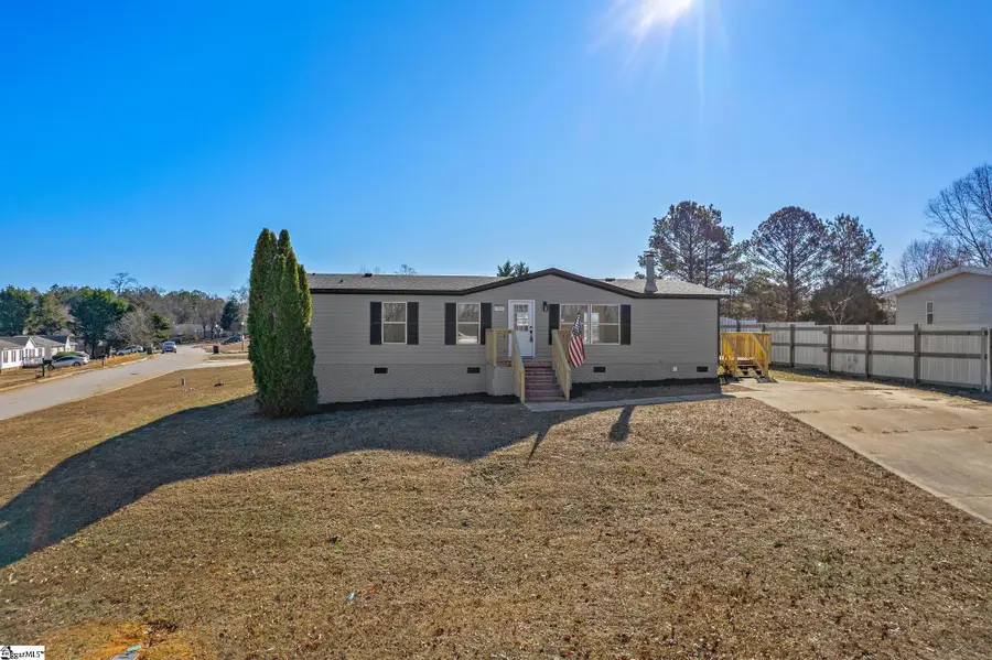 310 Walnut Court, Fountain Inn, SC 29644 - Image #2