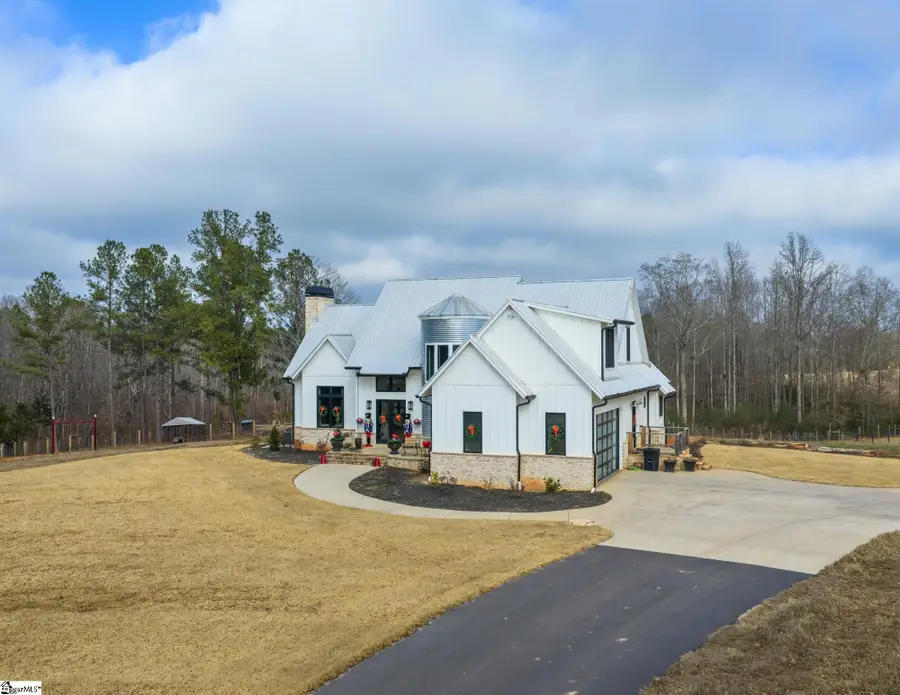 1425 S Harper Street, Laurens, SC 29360 - #2