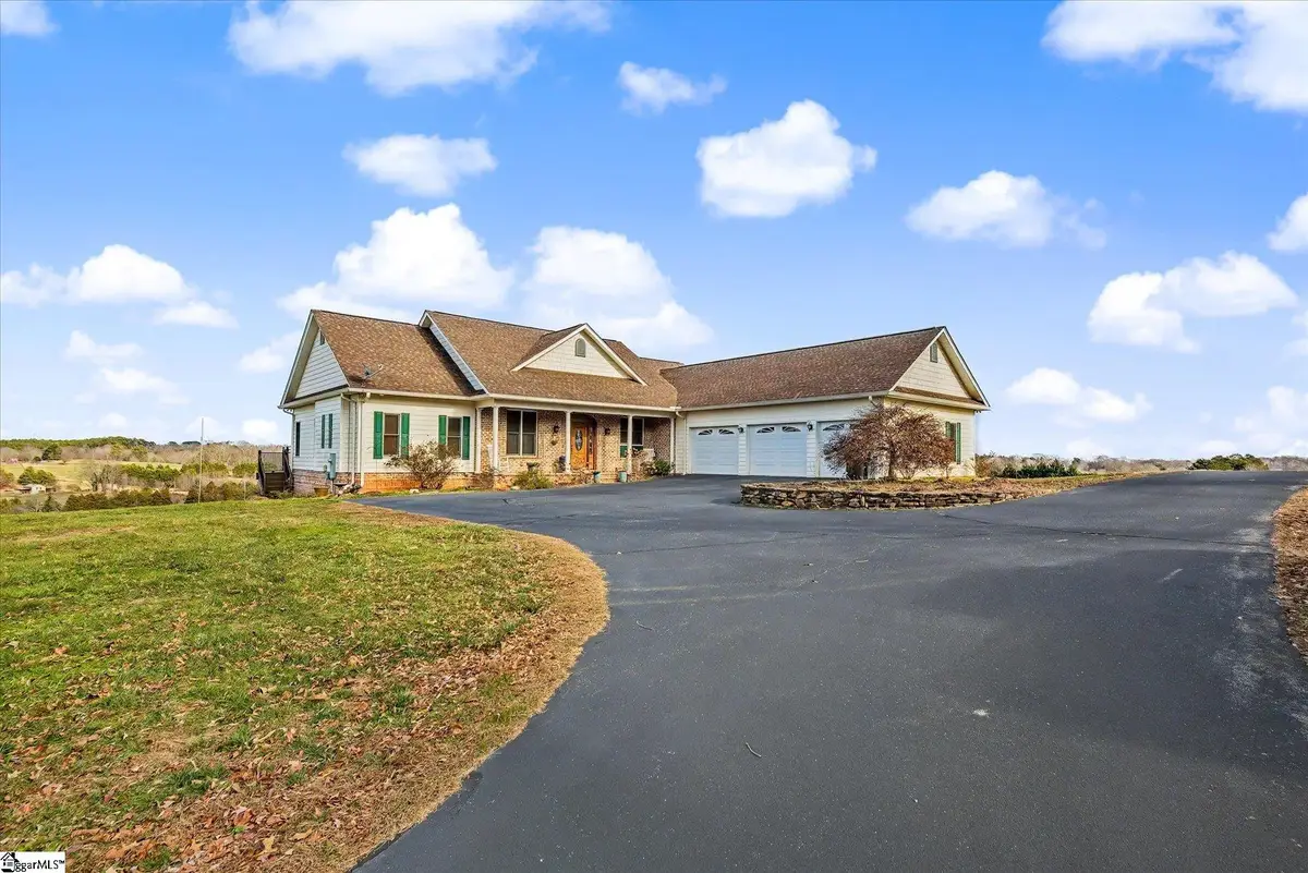 122 Skyview Drive, Walhalla, SC 29691 - Image #1