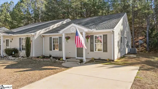 320 Oak Knoll Court, Seneca, SC 29678