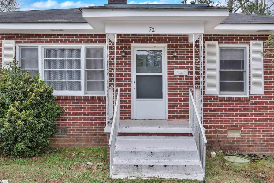 701 W Greer Street, Honea Path, SC 29654 - #2