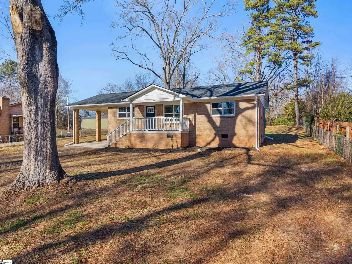 805 E Florida Street, Clinton, SC 29325 - Image #1