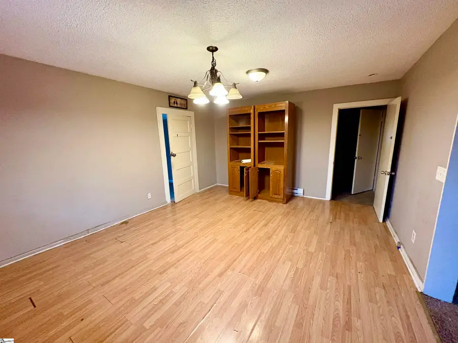 14 Mccaughrin Street, Pelzer, SC 29669 - Image #3