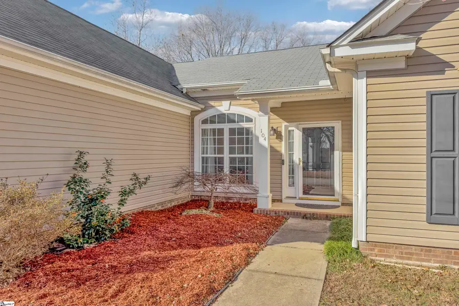 104 Morell Drive, Simpsonville, SC 29681 - Image #2