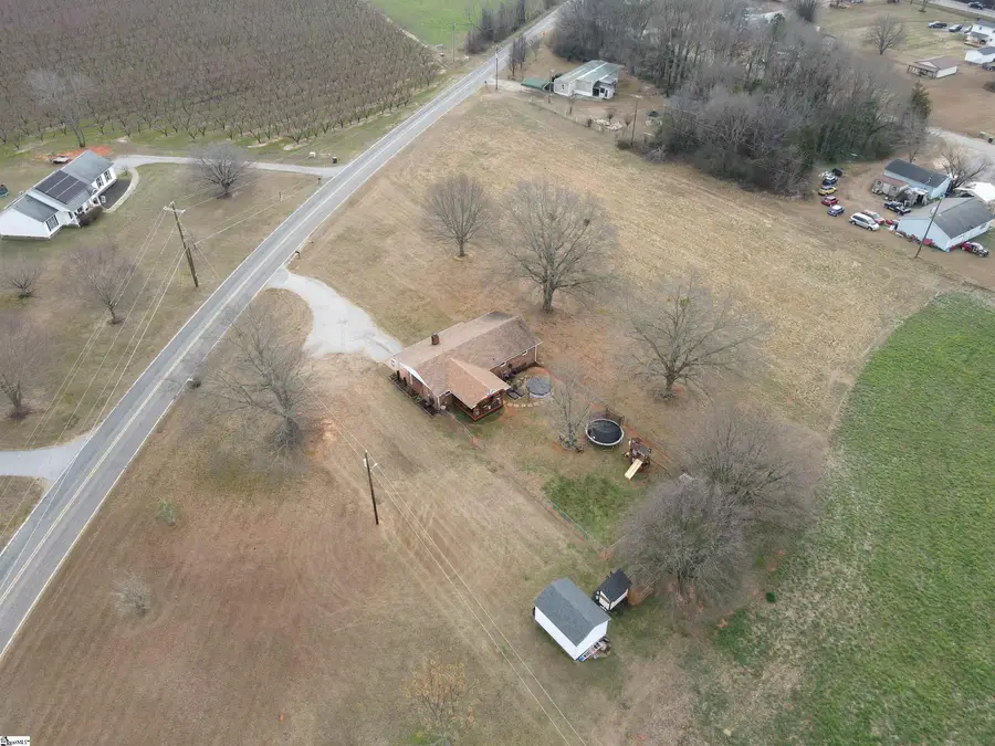 905 Henderson Road, Chesnee, SC 29323 - Image #2