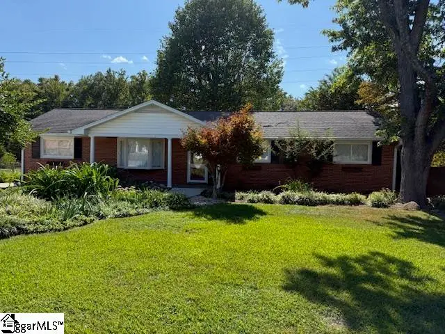 15 Fairlawn Circle, Greenville, SC 29617 - #1