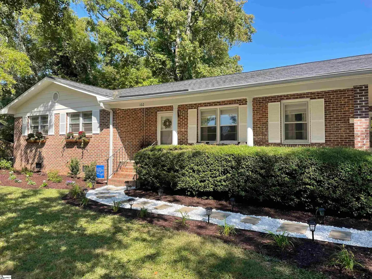 102 W Maple Street, Clinton, SC 29325 - Image #1