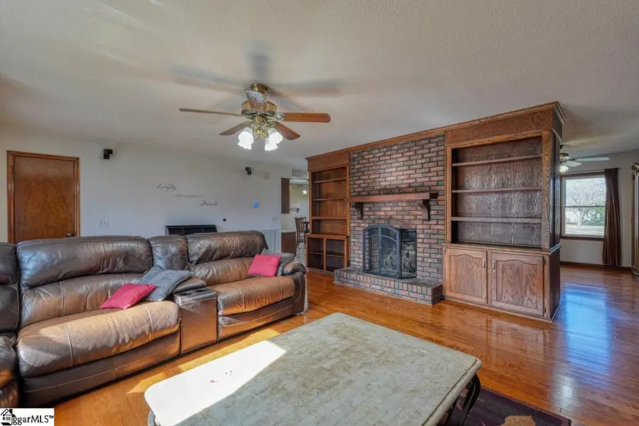 314 Sloping Meadow Drive, Inman, SC 29349 - Image #3