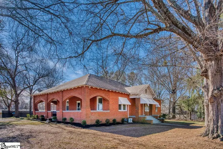 566 S Harper Extension, Laurens, SC 29360 - #3