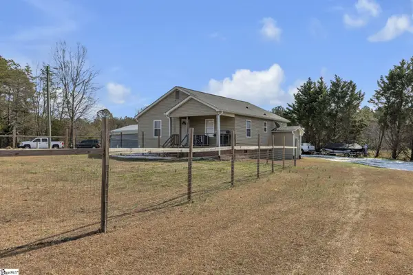 48 Fort Lindley Road, Laurens, SC 29360